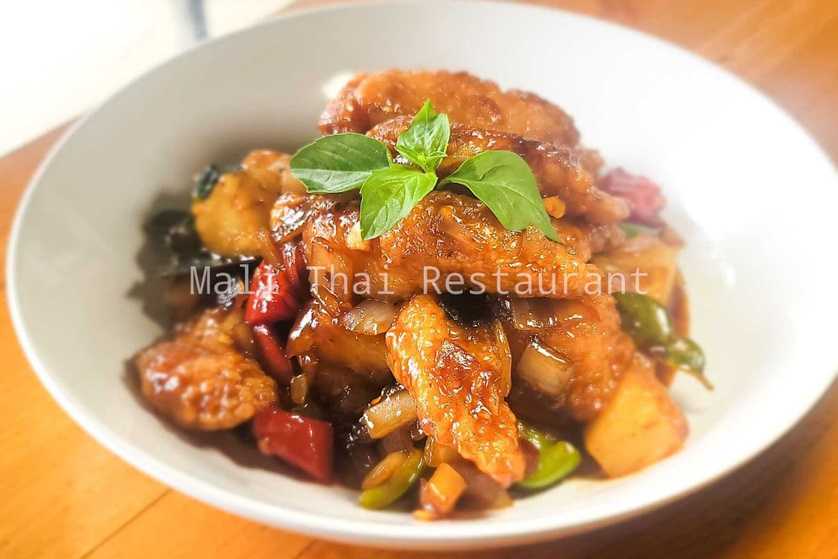 D12. Pla Lard Prik (Fish with spicy 3 Flavour Sauce)