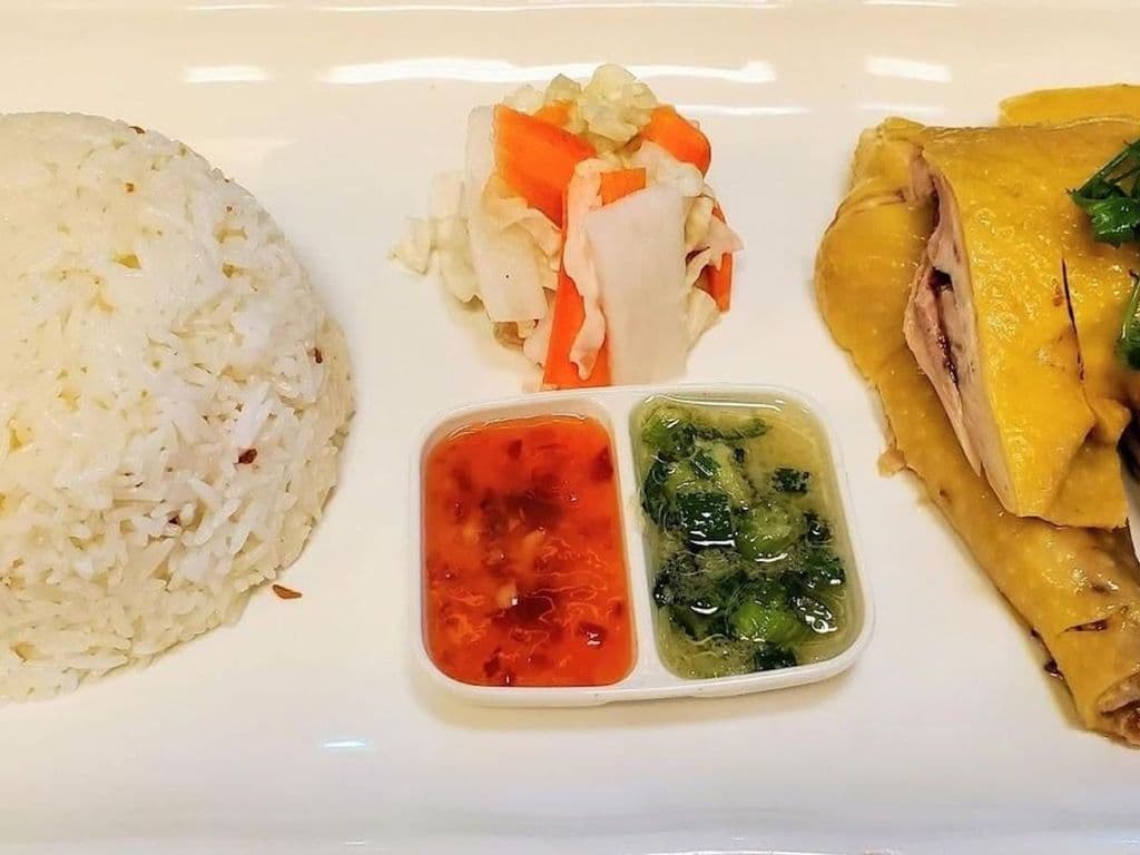 R7. 海南雞飯 Hainan Chicken