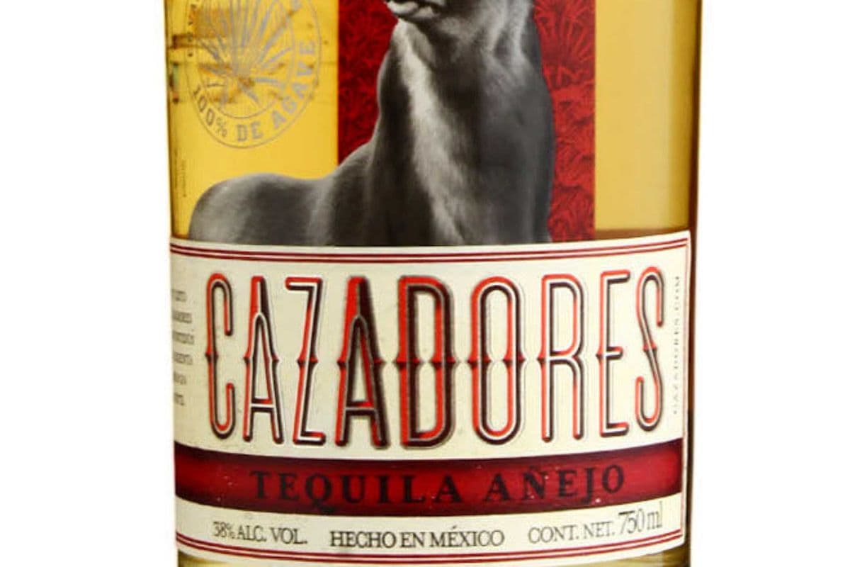 CAZADORES TEQUILA REPOSADO (1 x 750ml)