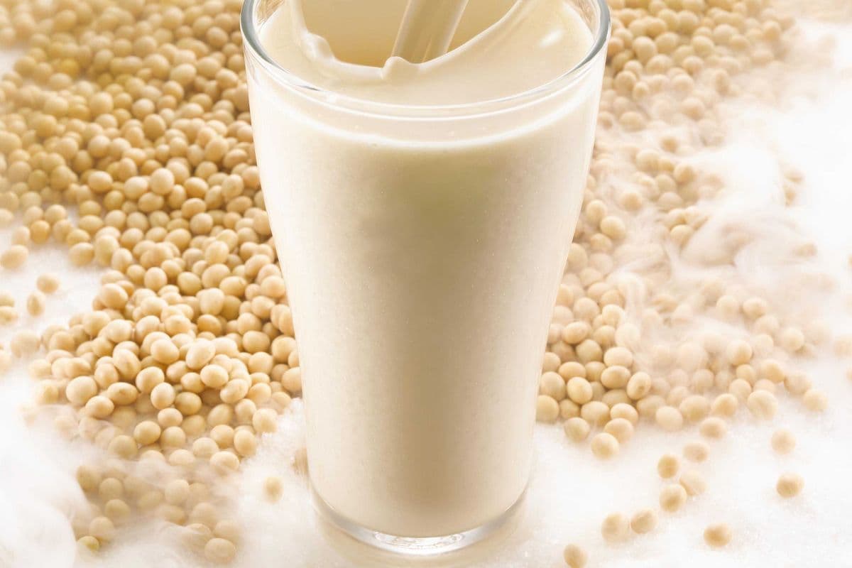 Soymilk (sweetened)