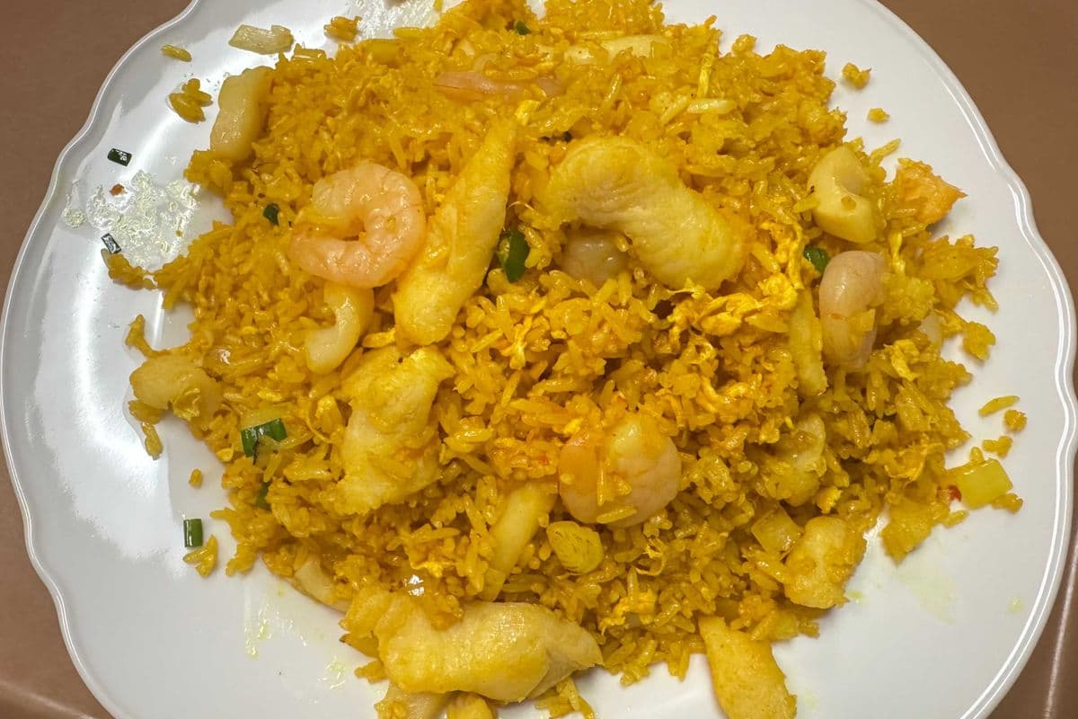 Curry Seafood Fried Rice (Spicy) 海鲜咖喱炒饭