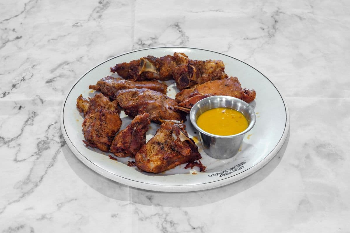 Salt and Pepper Dry Garlic Ribs (1 lb)