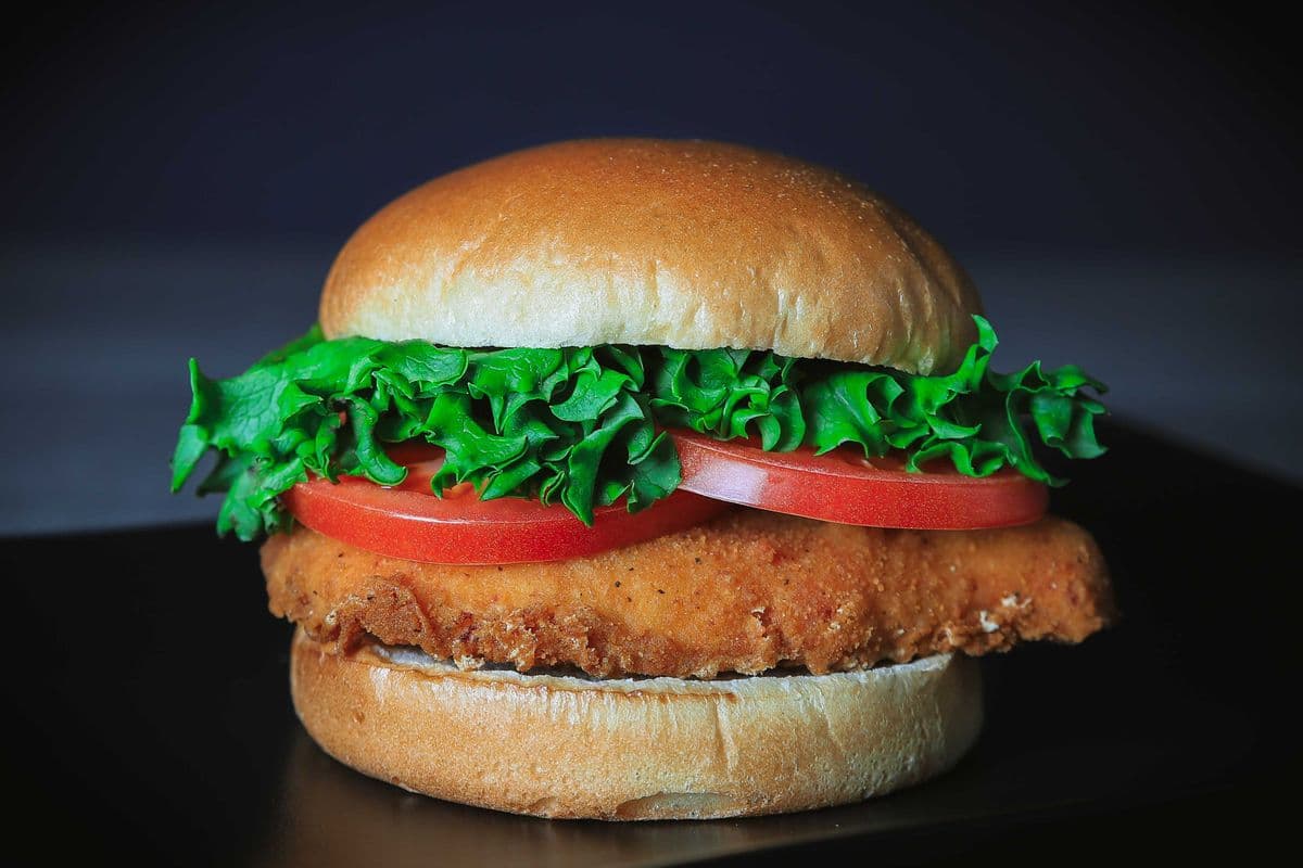 Breaded Chicken Burger (Halal)