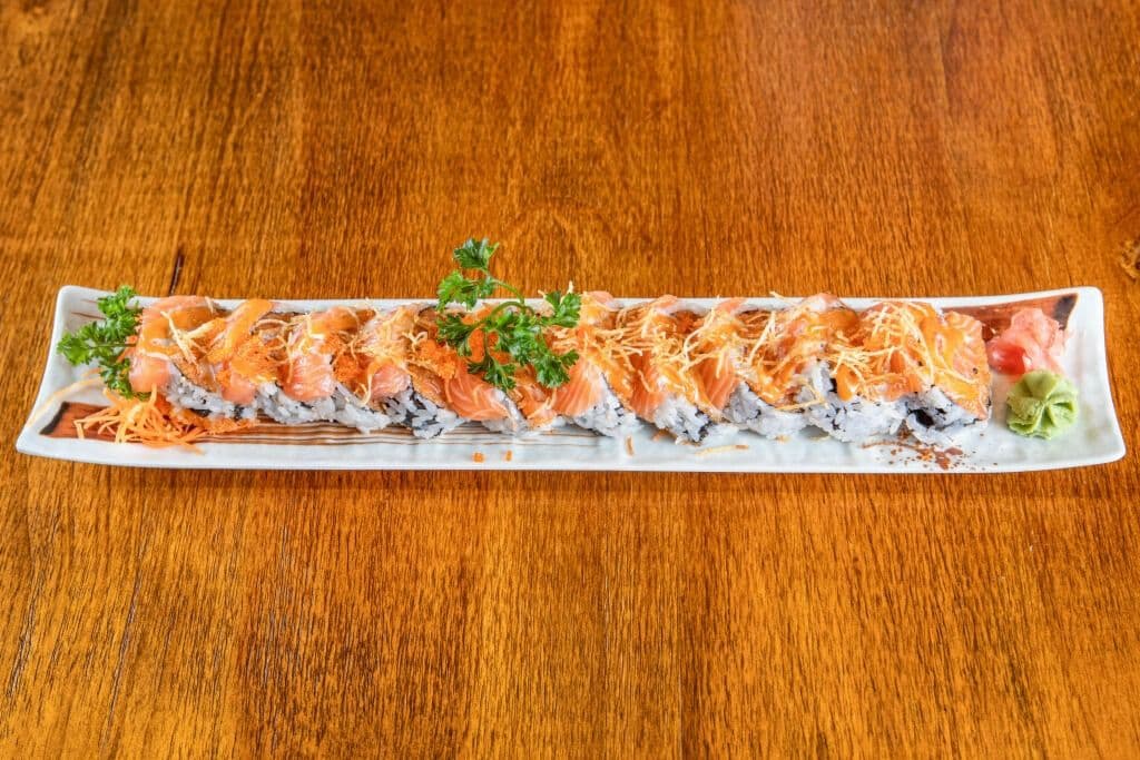 SR9. Salmon Lover’s Roll (10 Pcs)
