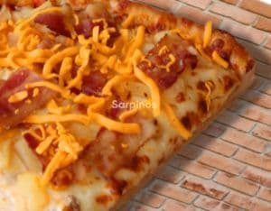 TRUE TROPICAL HAWAIIAN PIZZA