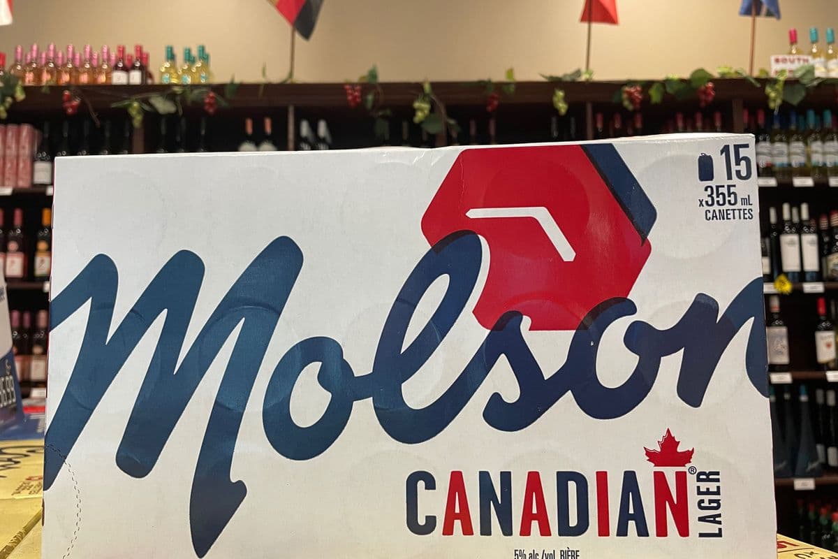 Canadian 15 cans (15 x 355ml)