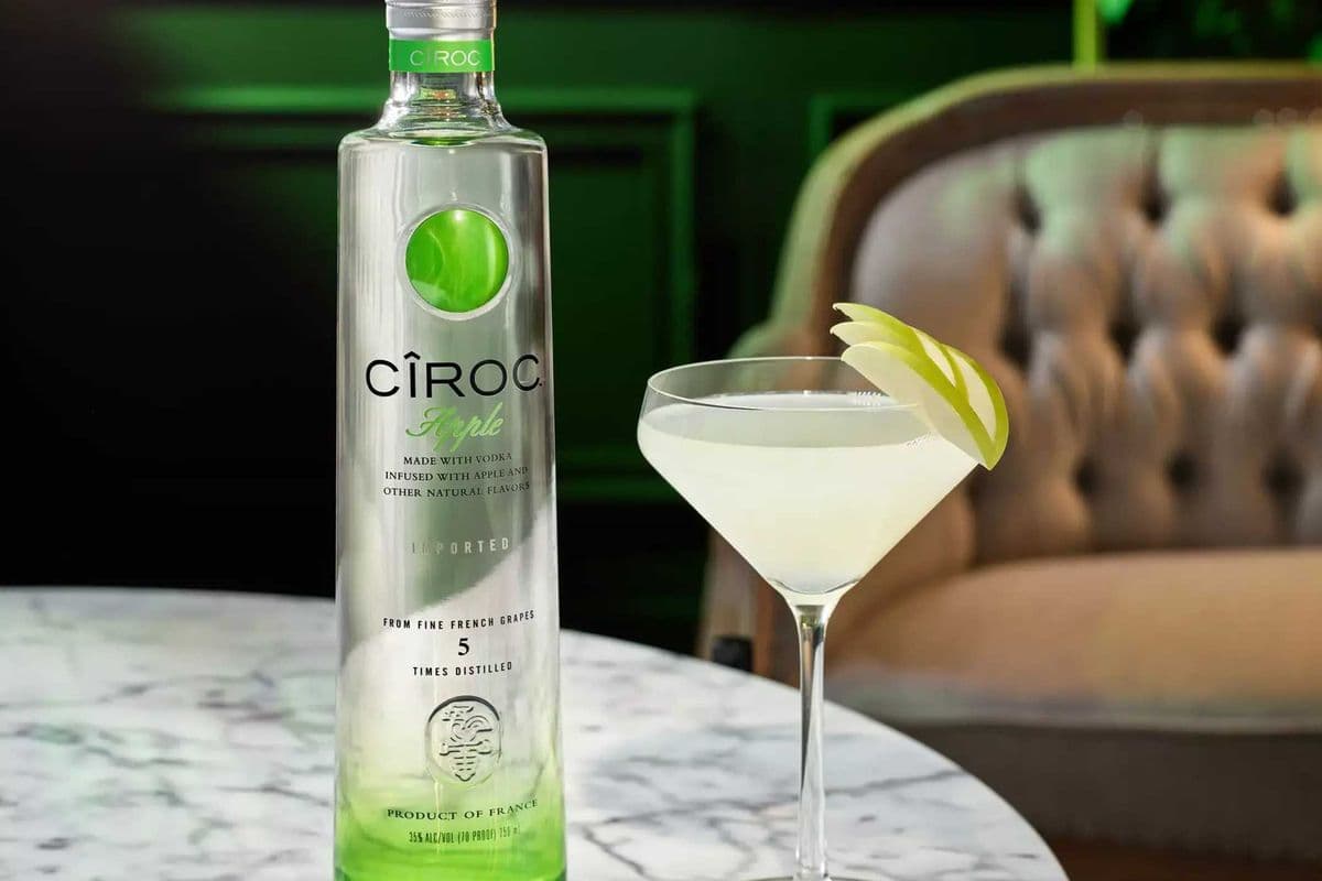 CIROC APPLE (1 x 750ml)