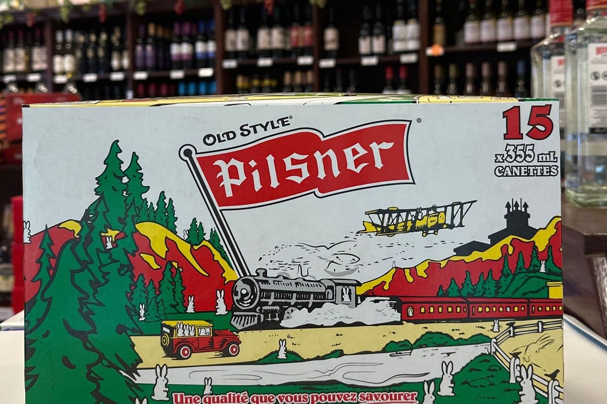 Old Style Pilsner 15 cans (15 x 15 x 355ml)