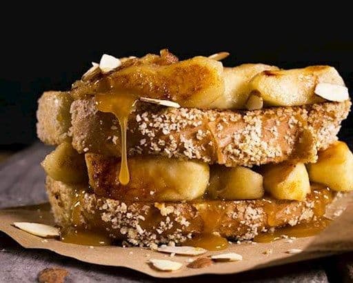 Pain doré croustillant et pommes caramel / Crispy French Toast and Caramelized Apples