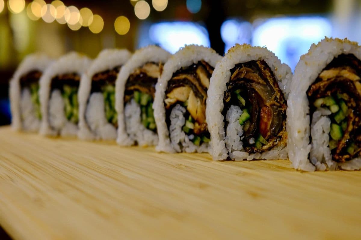 B.C. Roll (8pcs)
