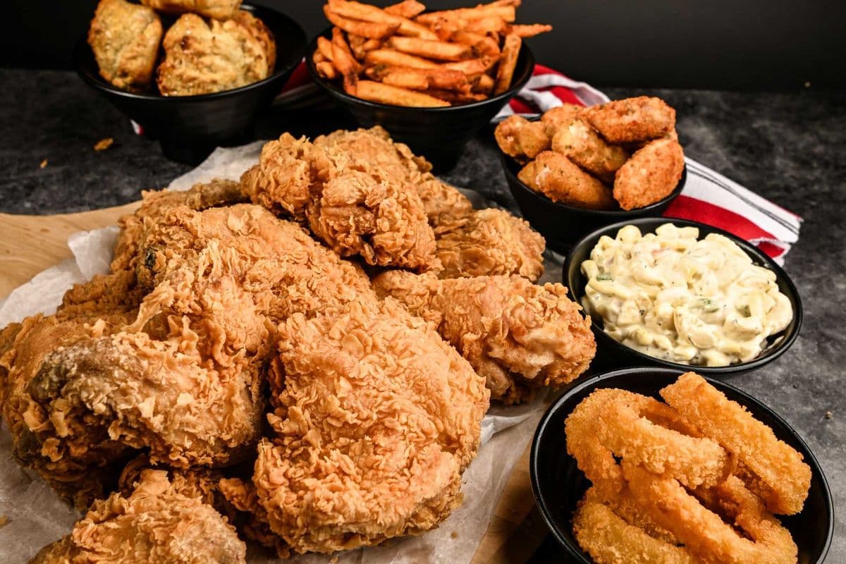 Family Meal (16 pcs)