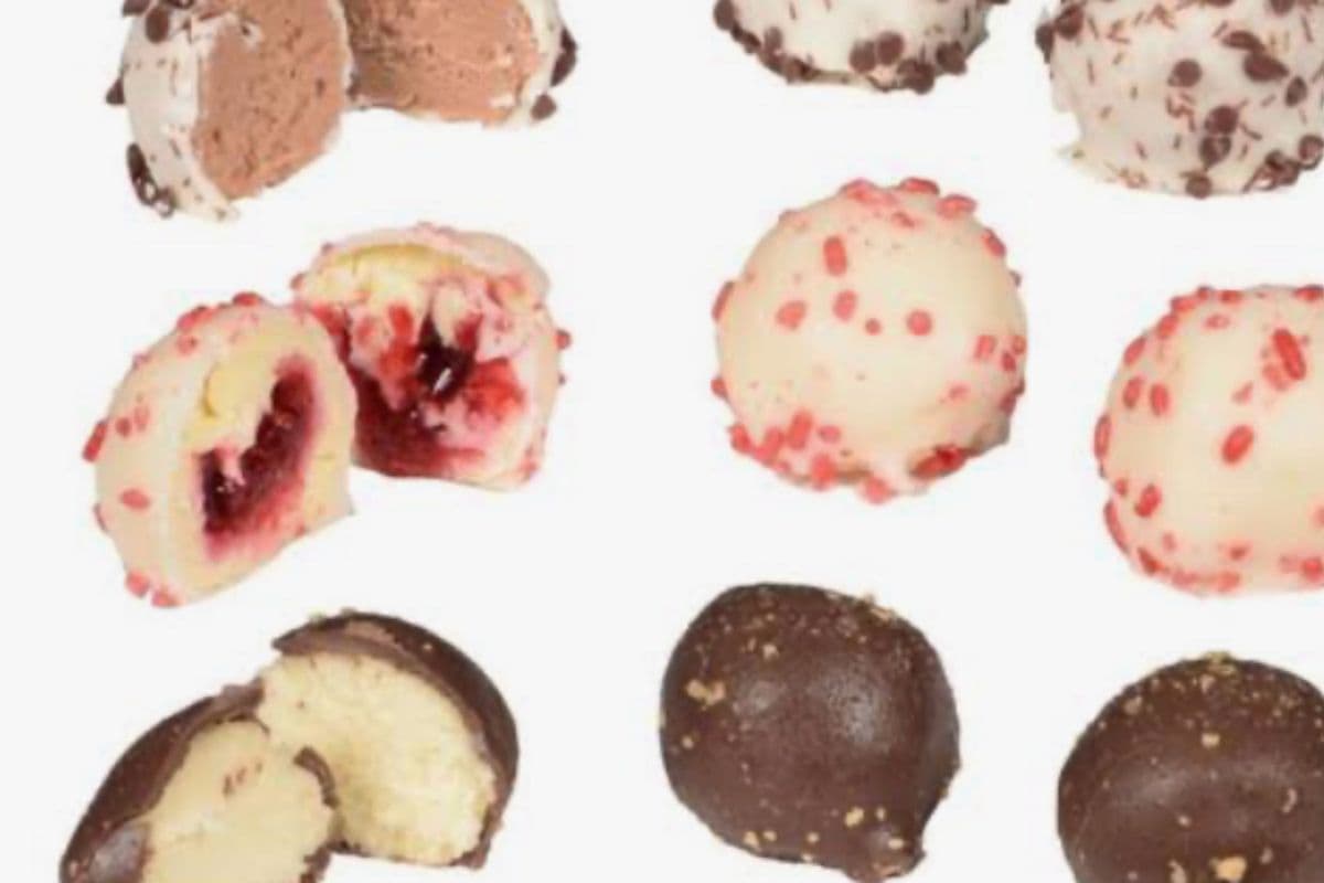Truffle Mini Cheesecake BOX 12 PC