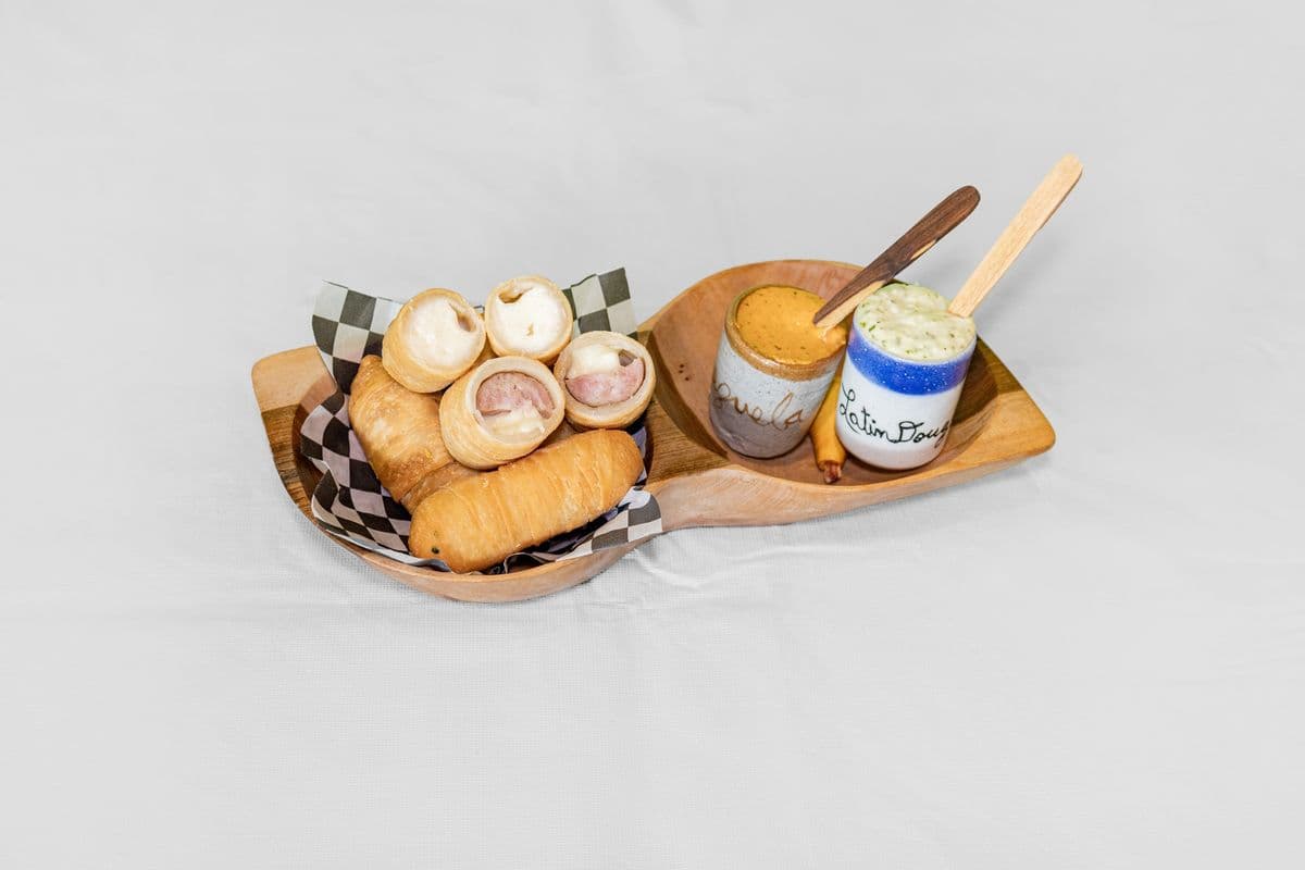 Traditional Tequenos (3 pcs)