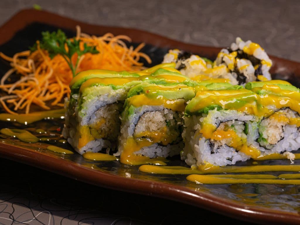 Gold Dragon Roll (8pcs)
