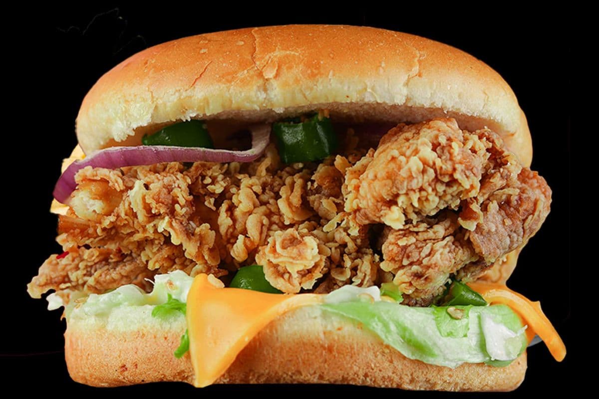 Al Baik Zinger Sandwich - Single Patty