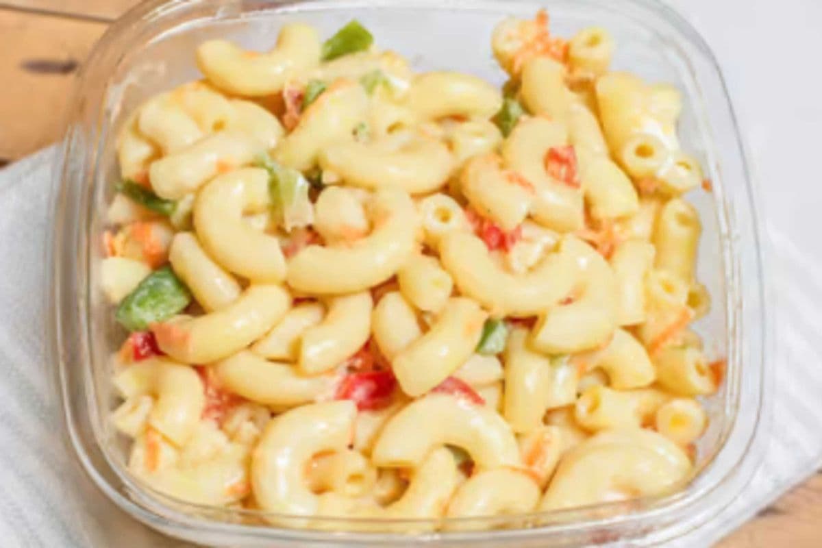 Petite salade de macaroni merveilleuse / Marvellous Macaroni Side Salad