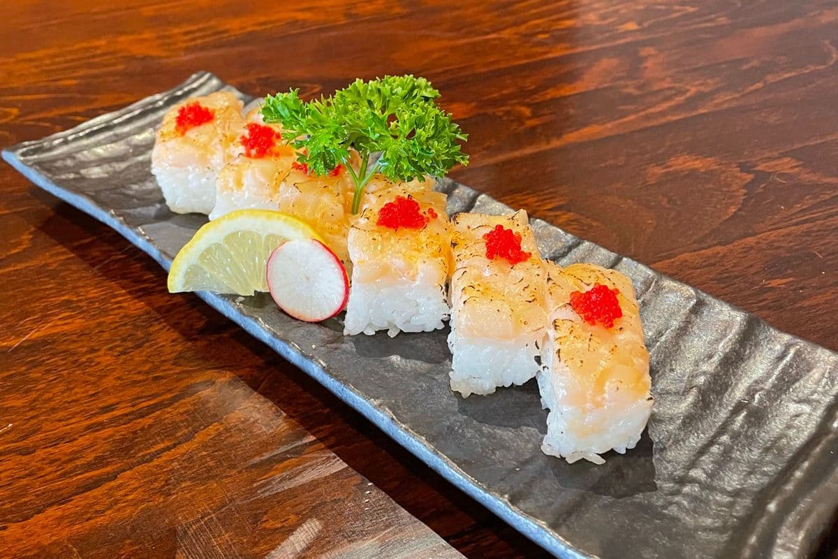 Hotate Oshi Sushi