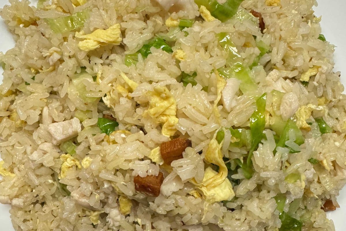 Chicken and Salted Fish Fried Rice 咸鱼鸡粒炒饭