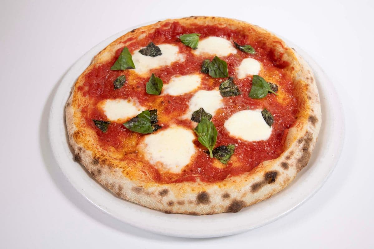 12" Regular Margherita Pizza