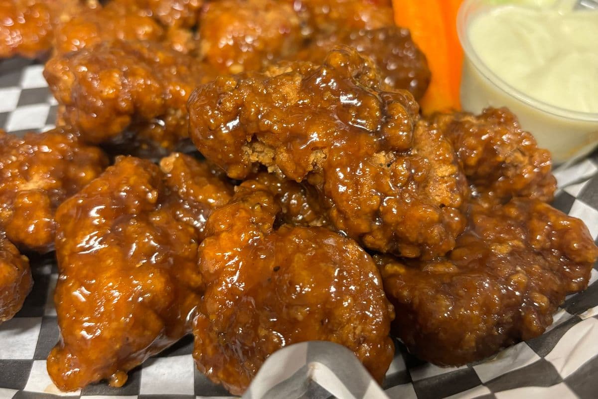 Boneless Wings 20pc (NEW) (1700 Cal)