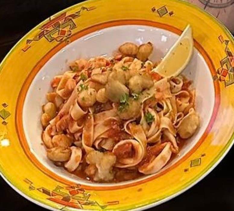 St Johns Famous Seafood Linguinni