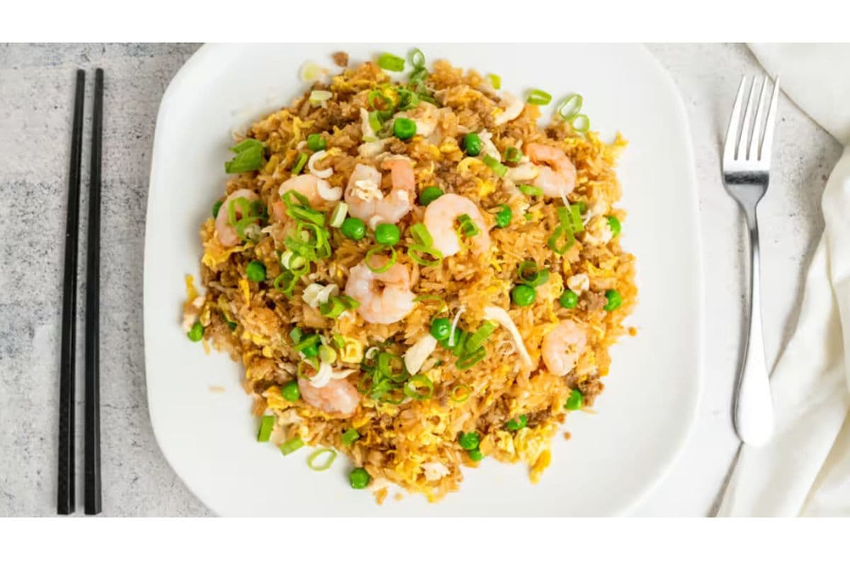 97. House Special Fried Rice (beef, shrimp, chicken)