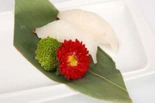 96. Red Snapper Sushi (2 pcs)