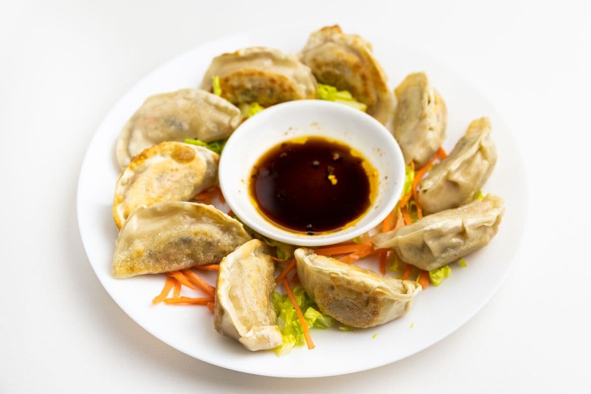 A4. Vegetarian Dumplings (10 pcs)