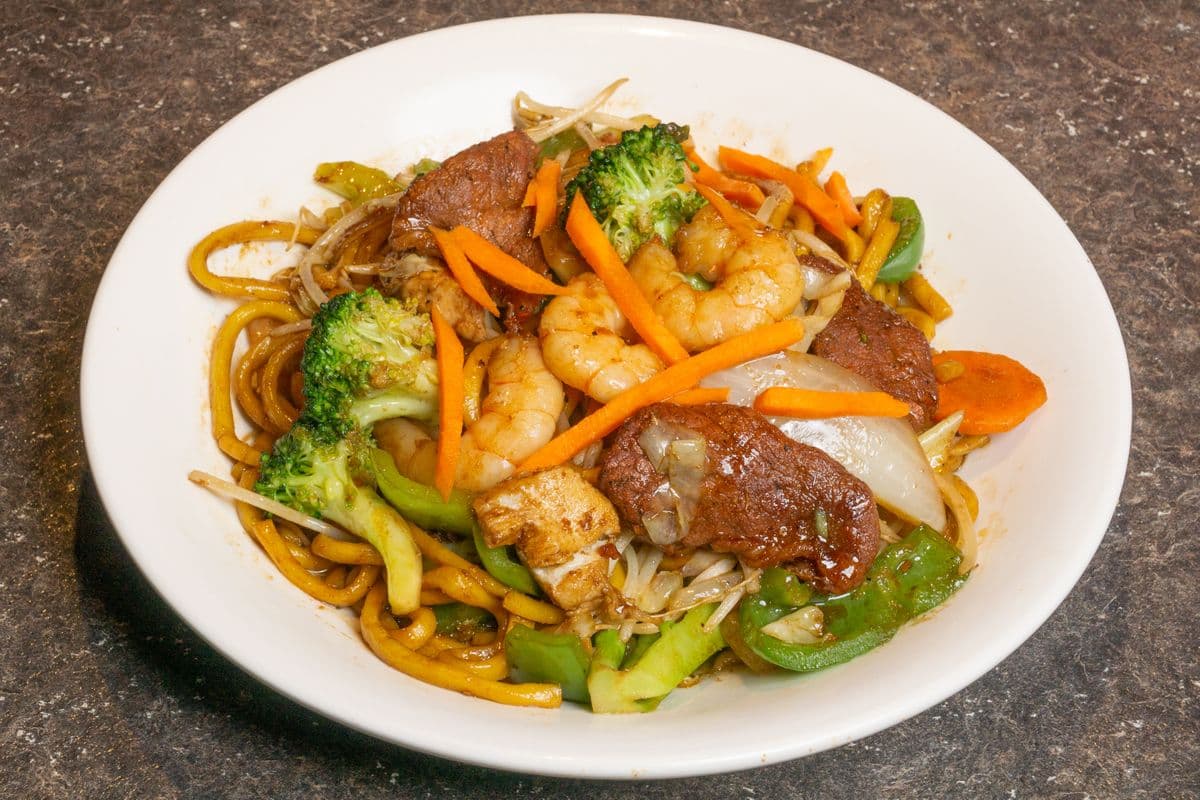 SH1. Deluxe Shanghai Noodles